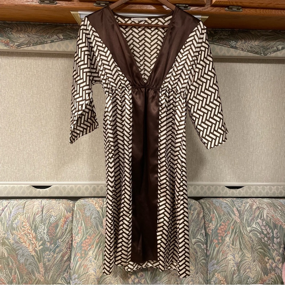 Collective Clothing Silky Brown Striped V Neck Dress 3/4 Sleeves M